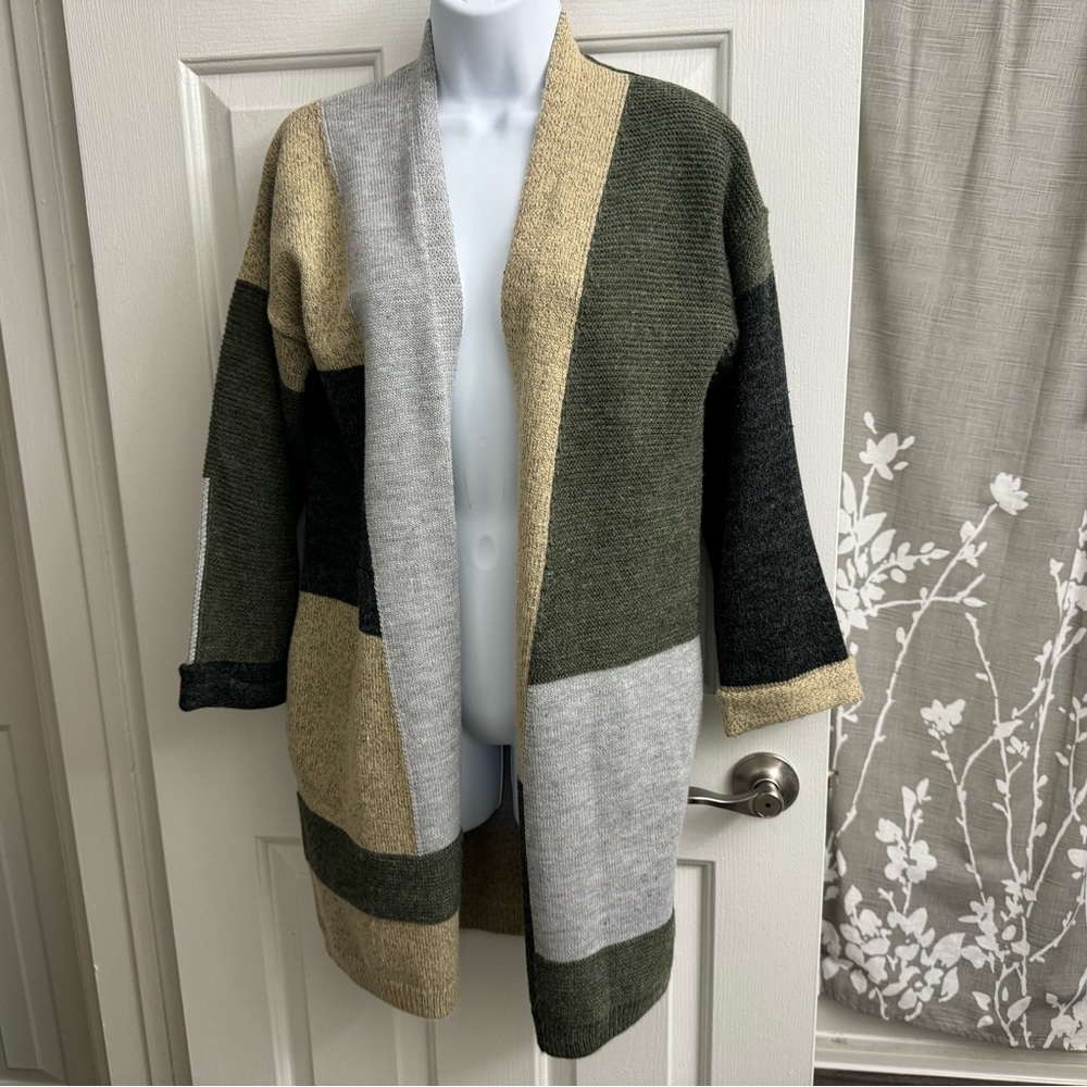 Davi & Dani Think Color Block 3/4 Length Sleeve Cardigan S Small
